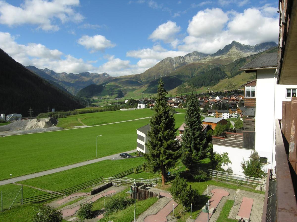 Jugendhotel Alpina Sedrun Exterior photo